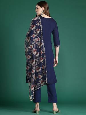 Ethnic Motifs Embroidered Zari Kurta With Trousers & Dupatta 7