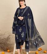 Floral Printed Pure Cotton Straight Kurta With Trousers & Dupatta