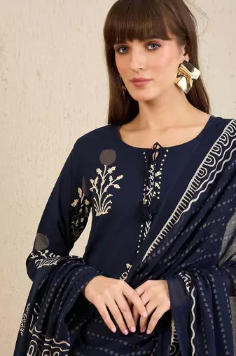 Floral Printed Pure Cotton Straight Kurta With Trousers & Dupatta