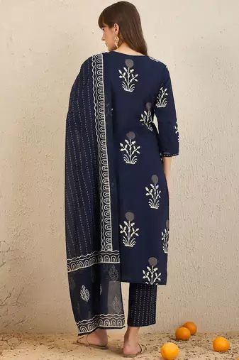 Floral Printed Pure Cotton Straight Kurta With Trousers & Dupatta