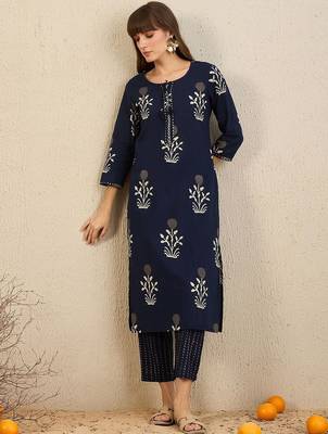 Floral Printed Pure Cotton Straight Kurta With Trousers & Dupatta 7