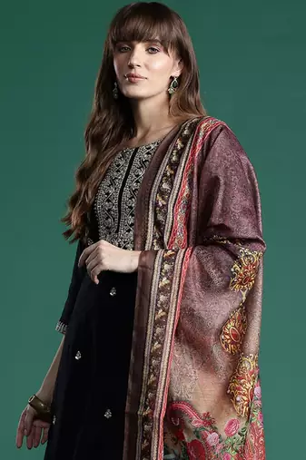 Ethnic Motifs Zari Embroidered Liva Kurta With Trousers & Dupatta