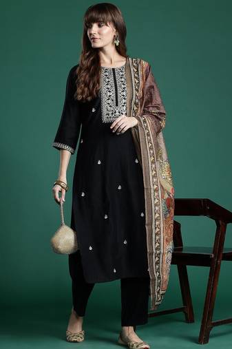 Ethnic Motifs Zari Embroidered Liva Kurta With Trousers & Dupatta