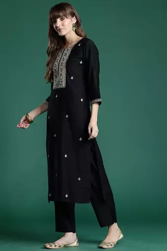 Ethnic Motifs Zari Embroidered Liva Kurta With Trousers & Dupatta