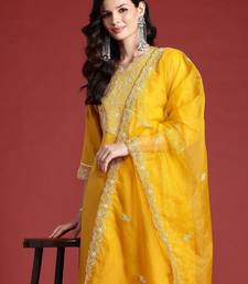 Floral Embroidered Thread Work Kurta with Trousers & Dupatta