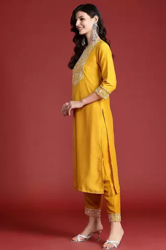 Floral Embroidered Thread Work Kurta with Trousers & Dupatta
