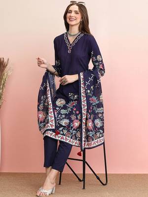 Floral Printed Regular Thread Work Kurta with Trousers & Dupatta 1