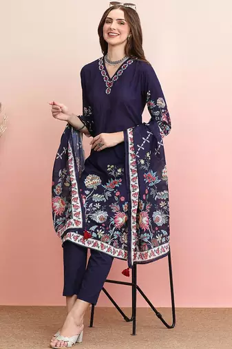 Floral Printed Regular Thread Work Kurta with Trousers & Dupatta