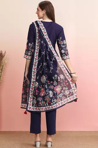 Floral Printed Regular Thread Work Kurta with Trousers & Dupatta