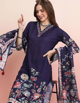 Floral Printed Regular Thread Work Kurta with Trousers & Dupatta 5
