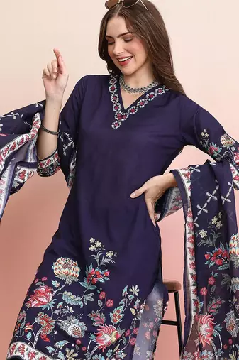 Floral Printed Regular Thread Work Kurta with Trousers & Dupatta