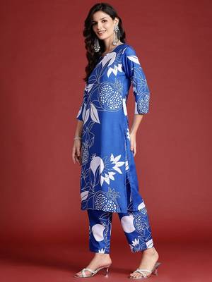 Floral Printed Kurta with Trousers 5
