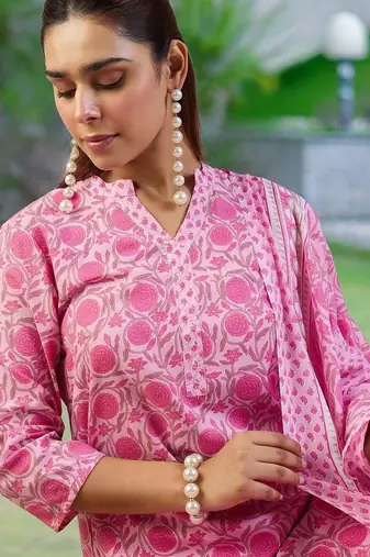 Women Floral Printed Regular Pure Cotton Kurta with Trousers & With Dupatta