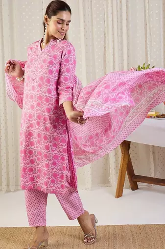 Women Floral Printed Regular Pure Cotton Kurta with Trousers & With Dupatta