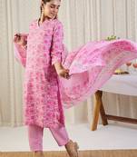 Women Floral Printed Regular Pure Cotton Kurta with Trousers & With Dupatta