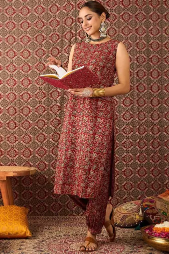 Women Ethnic Motifs Printed Regular Pure Cotton Kurta with Patiala