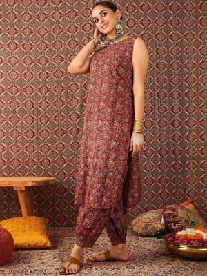 Women Ethnic Motifs Printed Regular Pure Cotton Kurta with Patiala 5