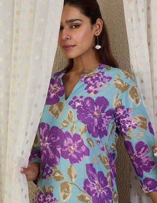 Floral Printed V-Neck Pure Cotton Straight Kurta With Trousers 6