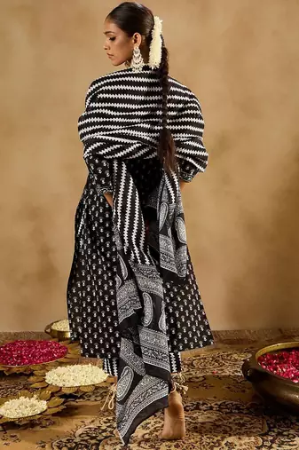 Black Ethnic Motifs Printed Pure Cotton Straight Kurta With Trousers & Dupatta