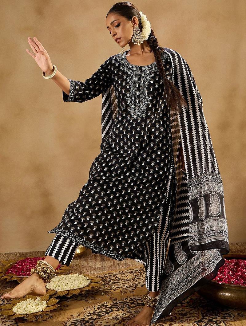 Black Ethnic Motifs Printed Pure Cotton Straight Kurta With Trousers & Dupatta