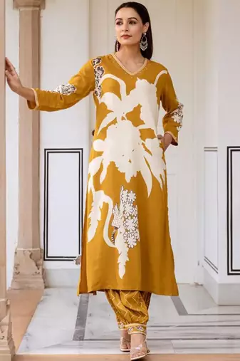 Floral Printed Sequinned Kurta With Salwar