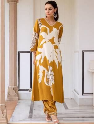 Floral Printed Sequinned Kurta With Salwar 5