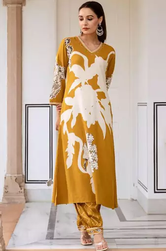 Floral Printed Sequinned Kurta With Salwar