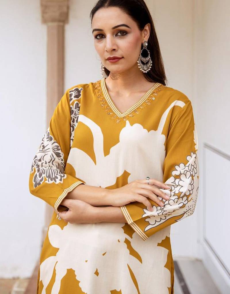Floral Printed Sequinned Kurta With Salwar