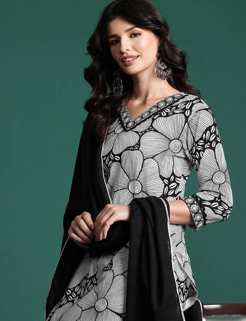 Women Printed Mirror Work Pure Cotton Kurta With Trousers & Dupatta