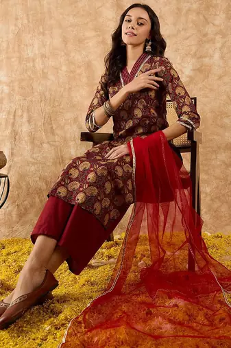 Floral Printed Straight Thread Work Kurta with Palazzos & Dupatta