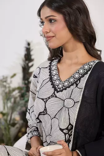 Floral Printed Sequinned Pure Cotton Straight Kurta with Trouser & Dupatta