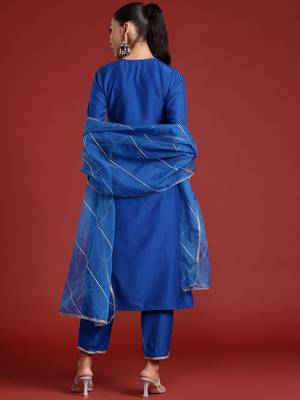 Yoke Design Zardozi Kurta With Trousers & Dupatta 6