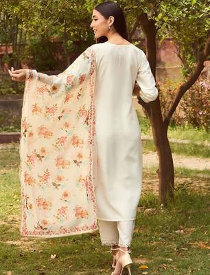 White Floral Yoke Design Tie-Up Neck Straight Kurta With Trousers & Dupatta 4