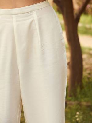 White Floral Yoke Design Tie-Up Neck Straight Kurta With Trousers & Dupatta 5