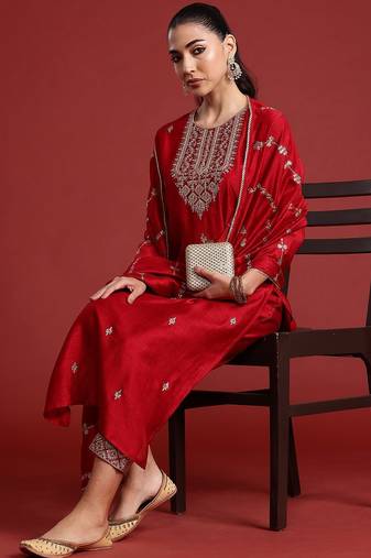 Ethnic Motifs Embroidered Sequinned Kurta With Trousers & Dupatta