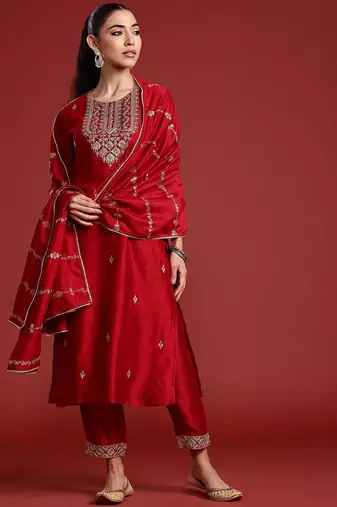 Ethnic Motifs Embroidered Sequinned Kurta With Trousers & Dupatta