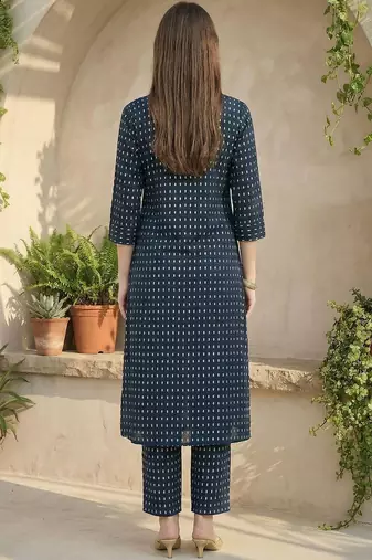 Women Printed Pleated Pure Cotton Kurta with Trousers