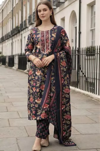 Women Floral Printed Regular Thread Work Kurta with Trousers & With Dupatta