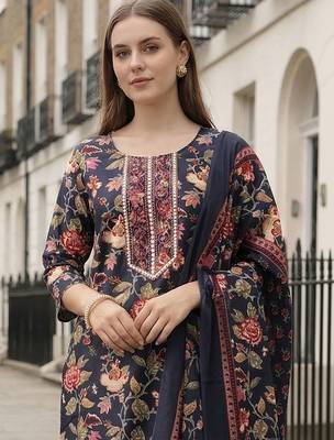 Women Floral Printed Regular Thread Work Kurta with Trousers & With Dupatta 2