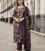 Women Floral Printed Regular Thread Work Kurta with Trousers & With Dupatta