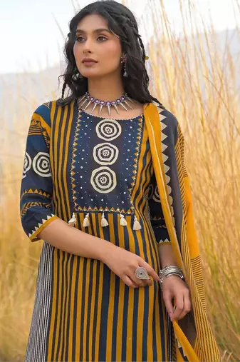 Women Ethnic Motifs Printed Regular Thread Work Pure Cotton Kurta with Trousers & With Dupatta