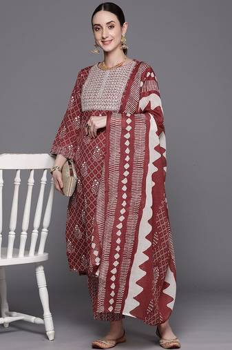 Floral Printed Round Neck Three-Quarter Sleeves Pure Cotton Kurta Set