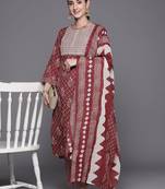 Floral Printed Round Neck Three-Quarter Sleeves Pure Cotton Kurta Set