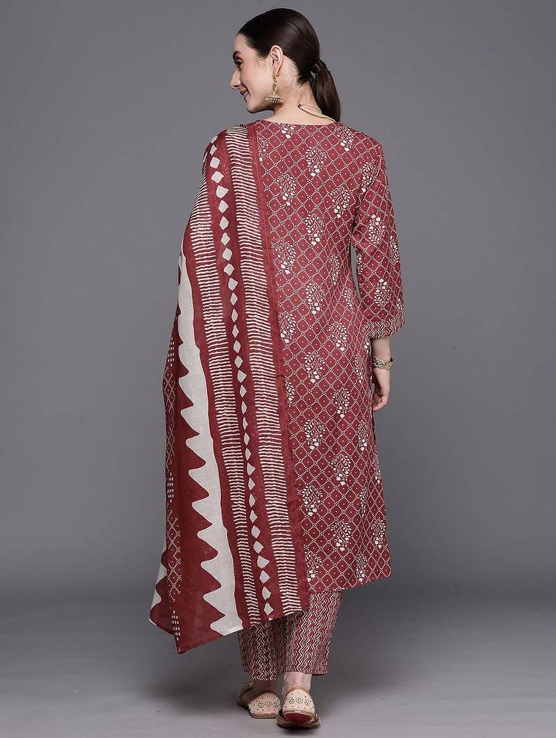 Floral Printed Round Neck Three-Quarter Sleeves Pure Cotton Kurta Set