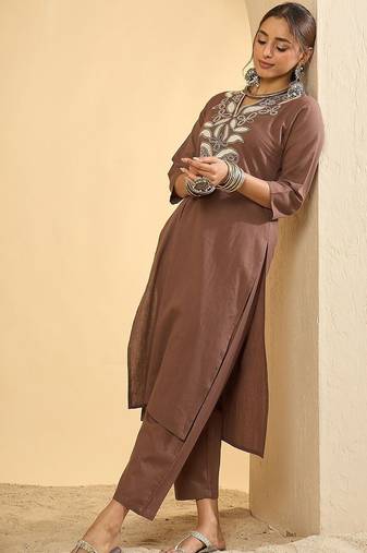 Women Ethnic Motifs Embroidered Regular Thread Work Pure Cotton Kurta with Trousers