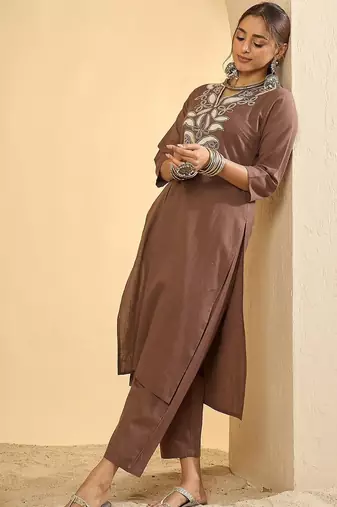 Women Ethnic Motifs Embroidered Regular Thread Work Pure Cotton Kurta with Trousers