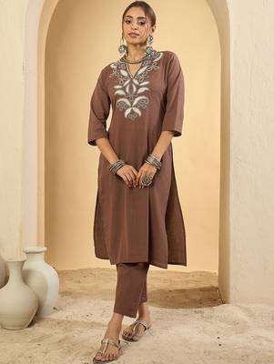 Women Ethnic Motifs Embroidered Regular Thread Work Pure Cotton Kurta with Trousers 4
