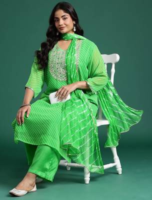 Plus Size Printed Mirror Work Kurta with Palazzos & Dupatta 1