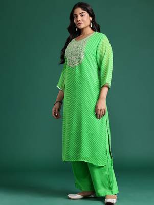 Plus Size Printed Mirror Work Kurta with Palazzos & Dupatta 7