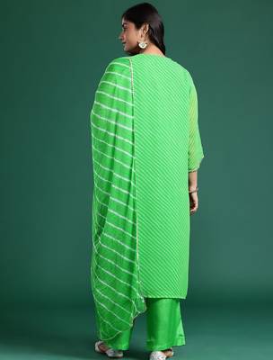 Plus Size Printed Mirror Work Kurta with Palazzos & Dupatta 8